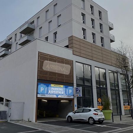 Suite Cosy Montblanc En Hyper Centre Valenciennes Bagian luar foto
